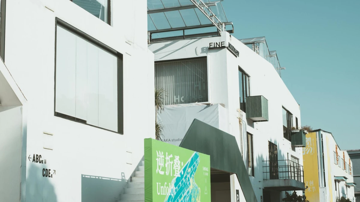 Stock Futures Rise 0.8% as Oil Prices Decline to Start Month