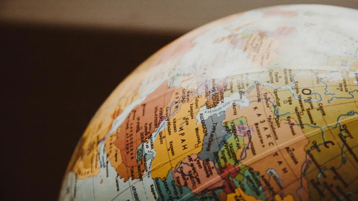 Trump threatens to strike Iran's bridges, impacting geopolitical stability