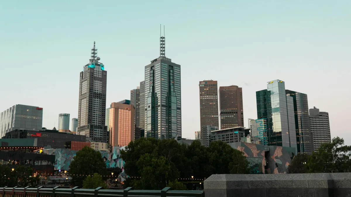 Canberra Urges Easter Travel Amid Fuel Shortages in Australia