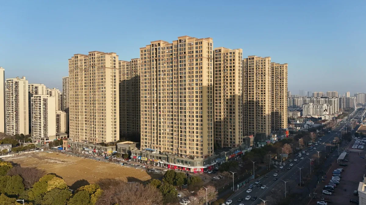 Starbucks (SBUX) Shares Up 7.6% Year-to-Date Despite Earnings Cuts