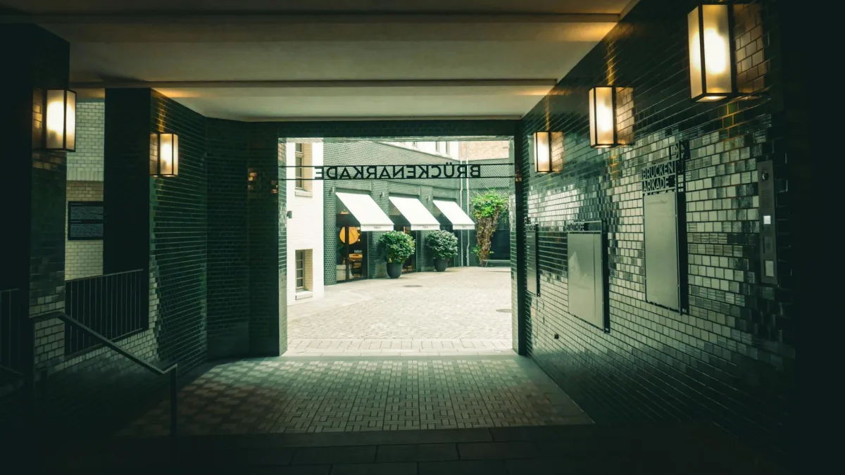 Intel (INTC) Balance Sheet Strengthens amid AI Data Center Rally