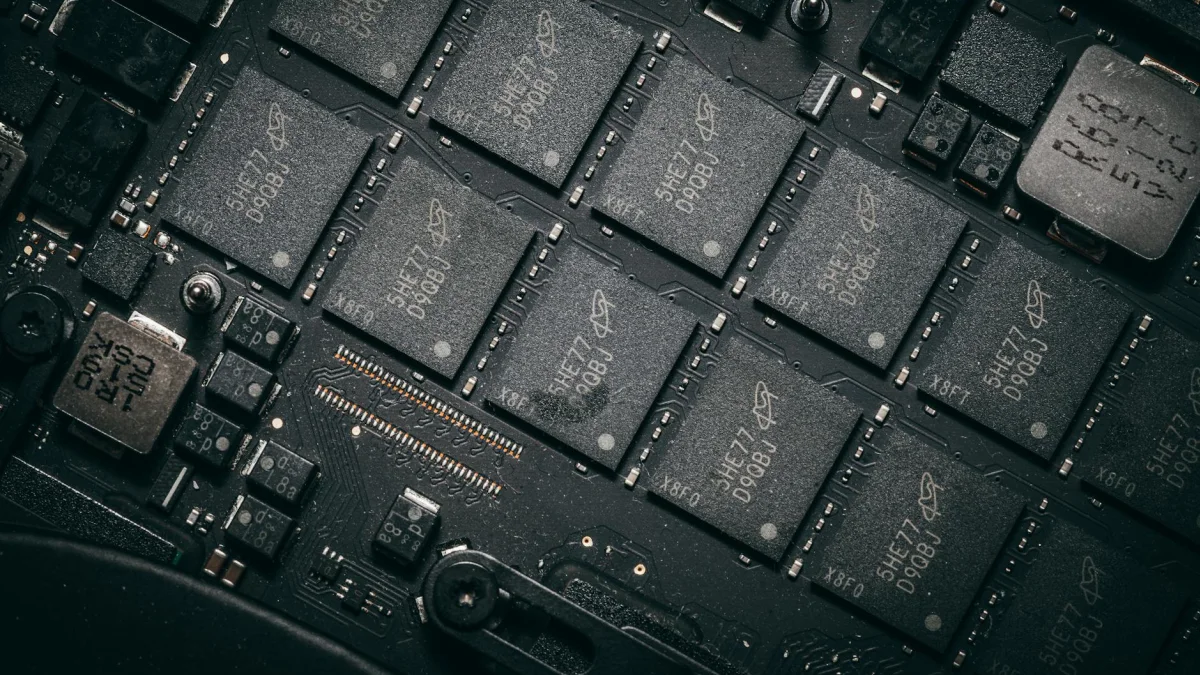 Microsoft (MSFT) Faces Concerns Amid AI Data Center Rally