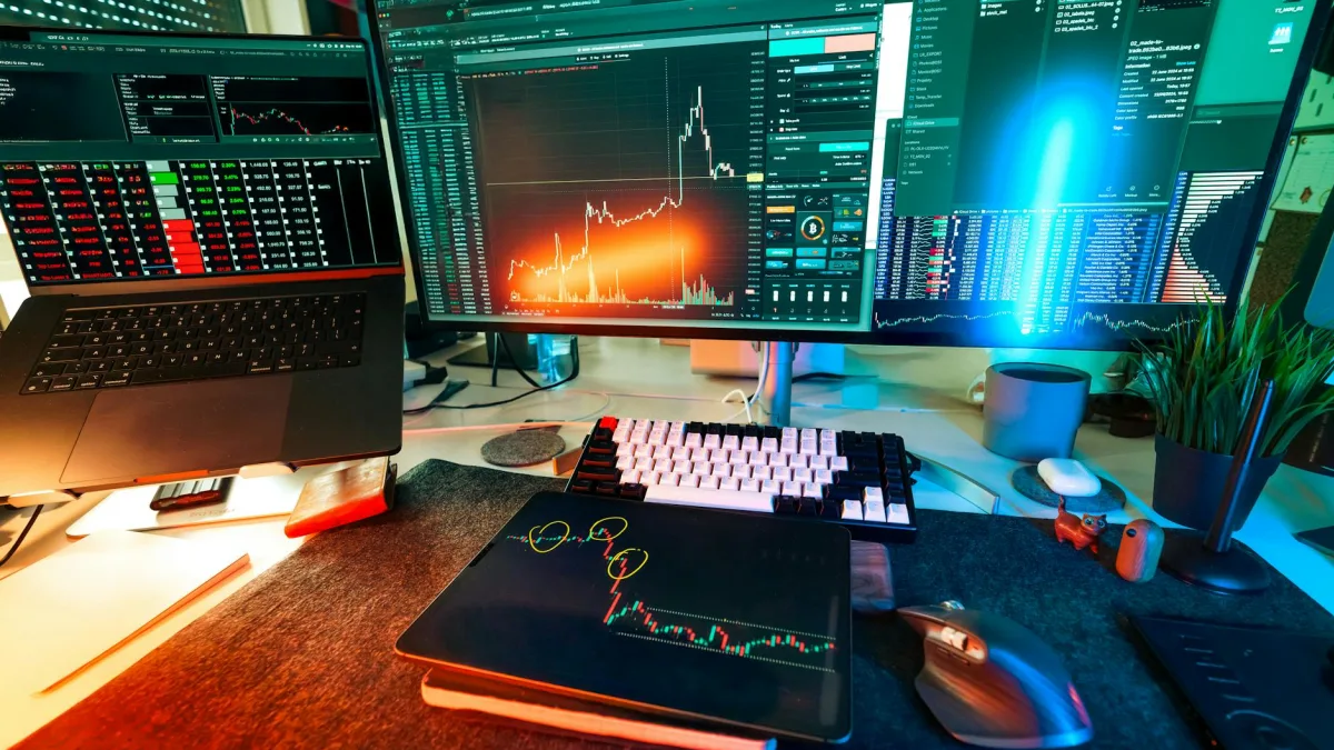 Top 4 Tech Stocks Surpassing Cryptocurrency Potential for Investors