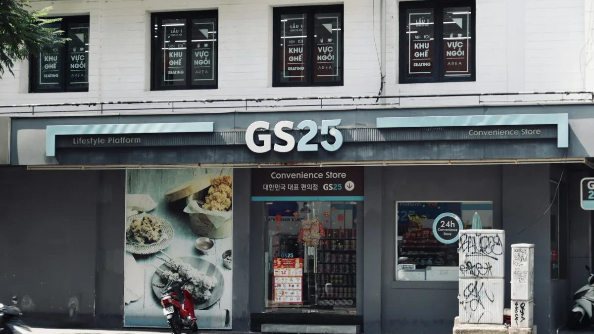 Celsius Holdings (CELH) Stock Falls 25% Amid High Valuation Concerns