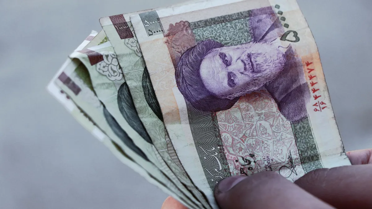 Amazon (AMZN) Holds 32% Market Share in Cloud, $10 Billion AI Run Rate