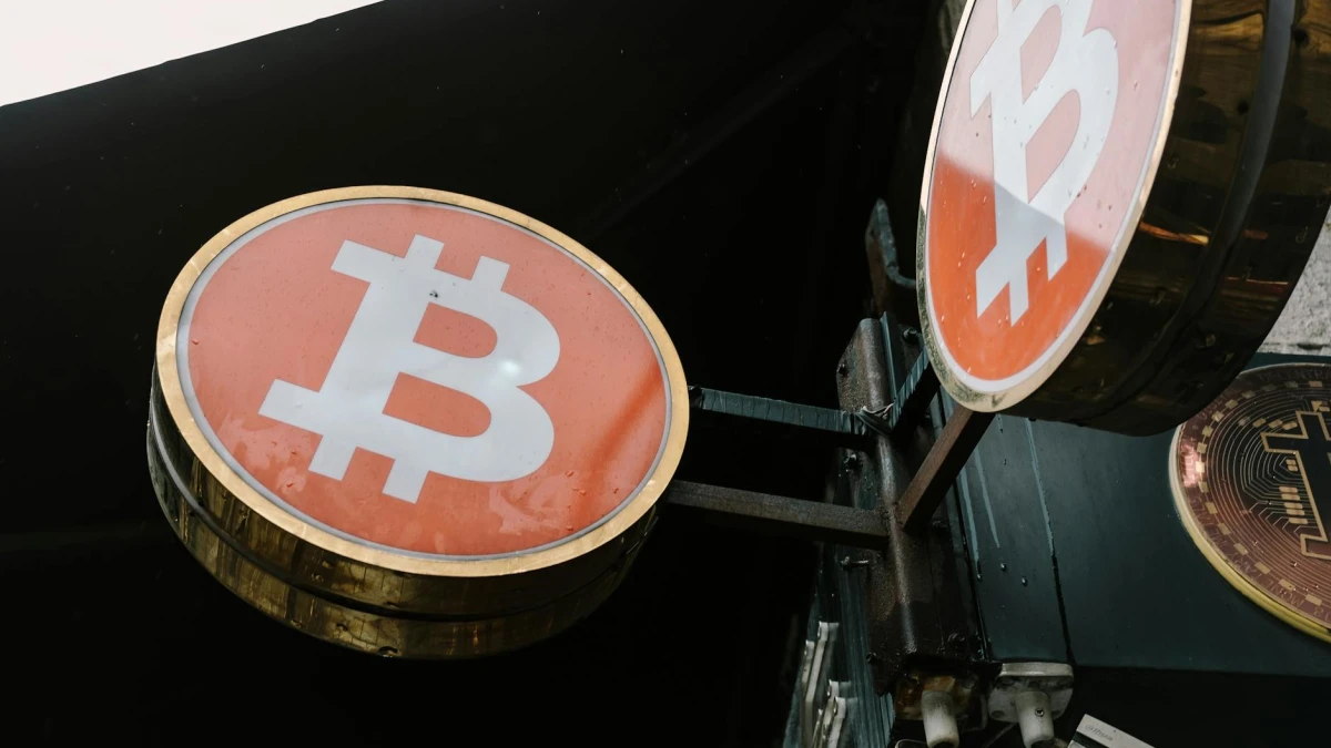 Bitcoin (BTC) Slides Amid Risk Asset Concerns and Iran Ultimatum