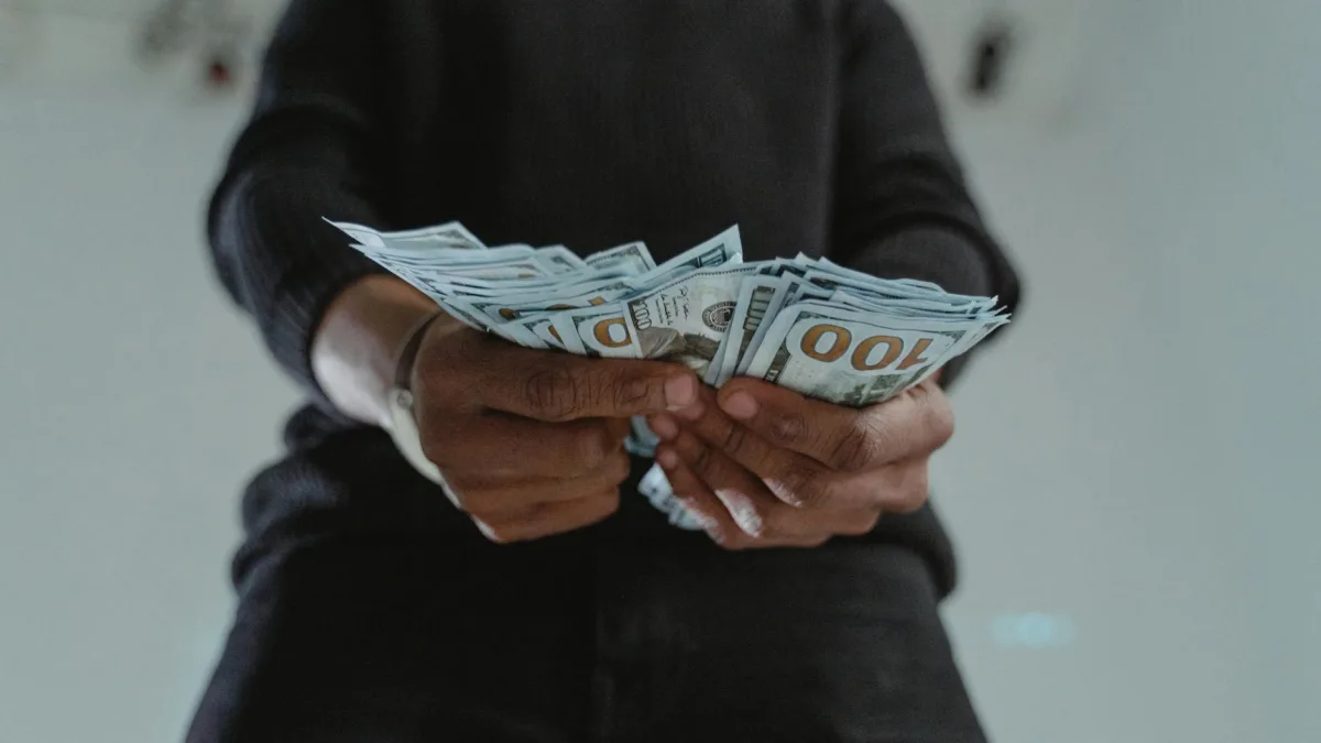 Vontobel (VON) to Open Düsseldorf Branch in 2026 for Wealthy Clients