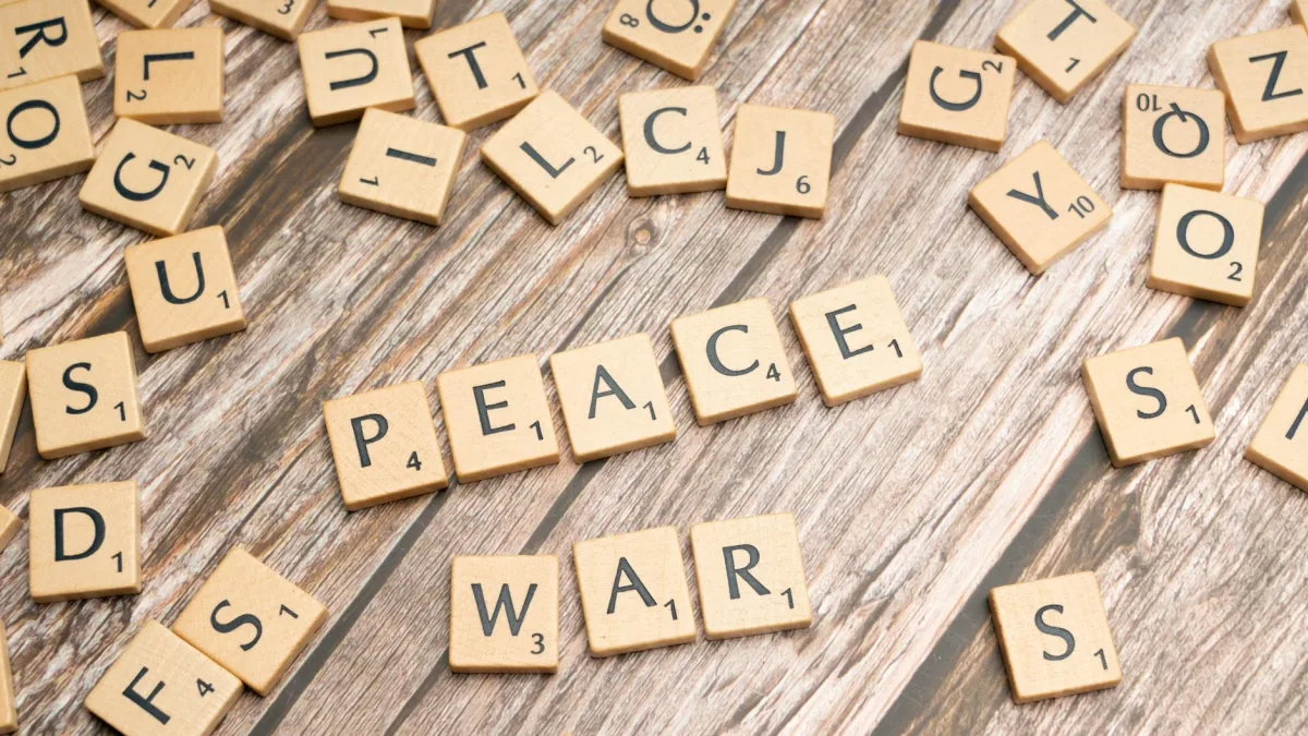 Stocks Cut Losses as Pakistan Requests Iran Ceasefire Extension