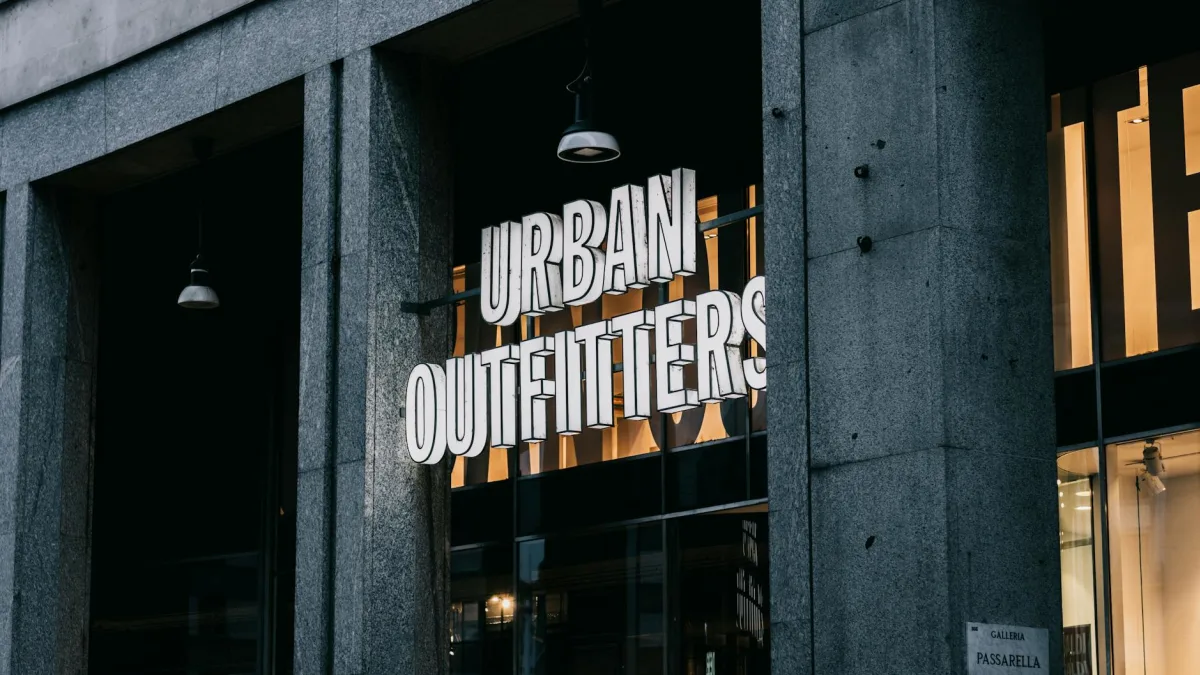 Credit Card Points: Timing for Travel Rewards Usage Explained