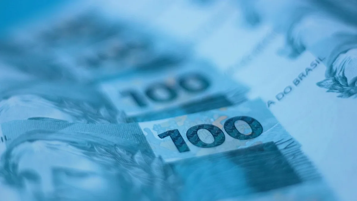 Oil Prices Fall Below $100 Following U.S.-Iran Cease-Fire Agreement