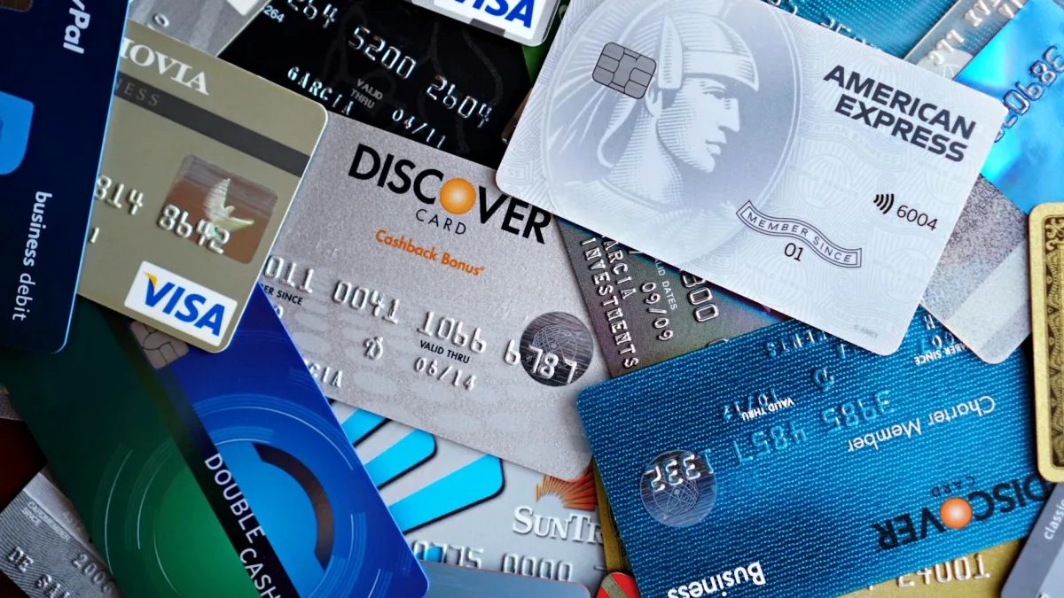 Gen Z Credit Card Opening Rate Hits 25% Amid Financial Pressure