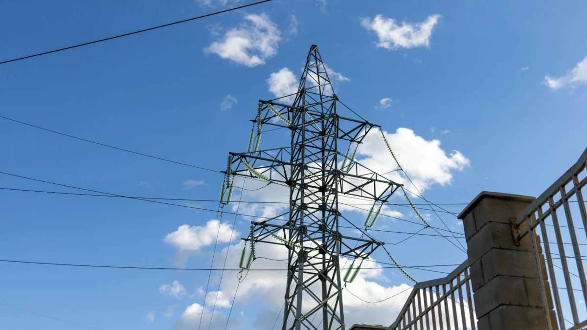 Infrastructure Stocks Gain Interest Amid Power Grid Strain