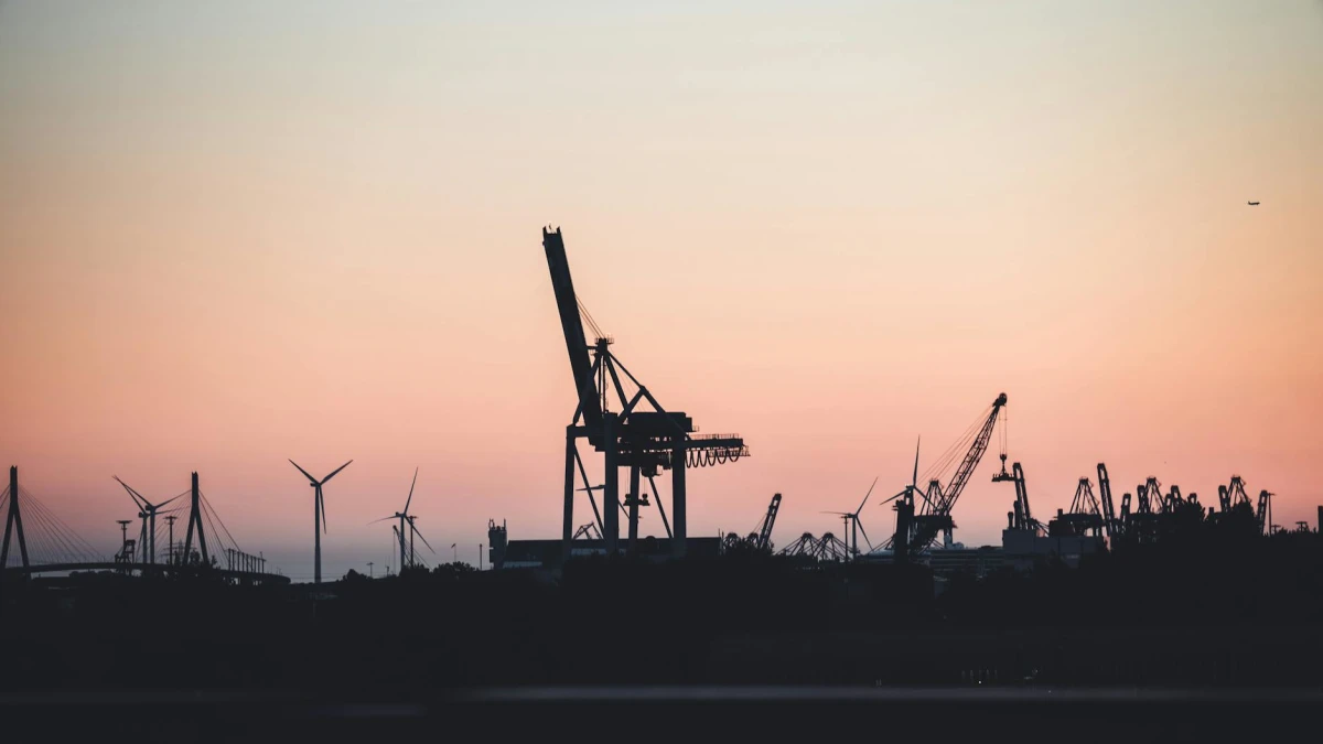 German industrial output fall signals weak quarter, economists warn