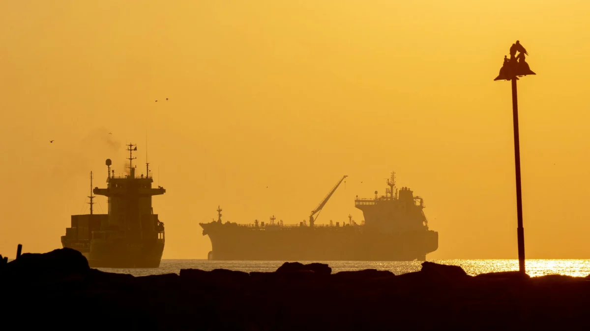 UK Calls for Toll-Free Strait of Hormuz Access Amid Iran Tensions