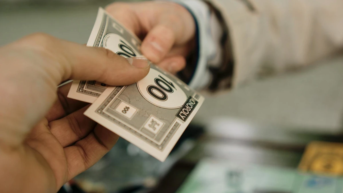 Warner Bros (WBD) Shareholders Urged to Support Paramount Deal