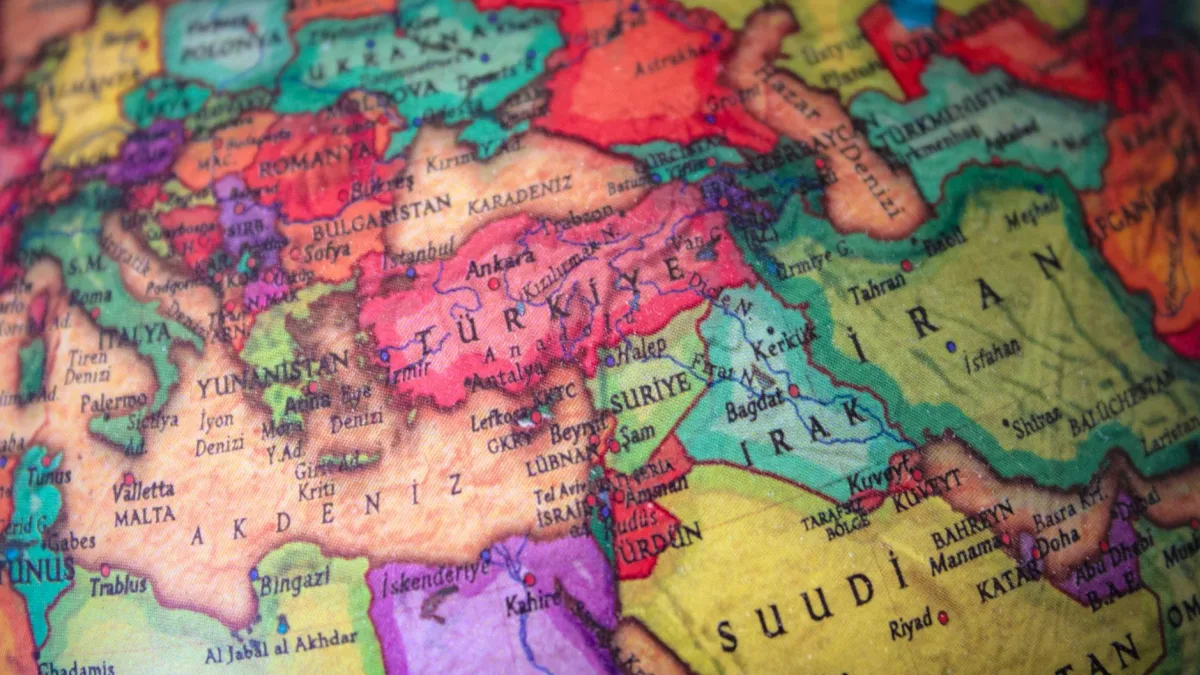 Iran Ceasefire Has 40% Chance of Unraveling by April End