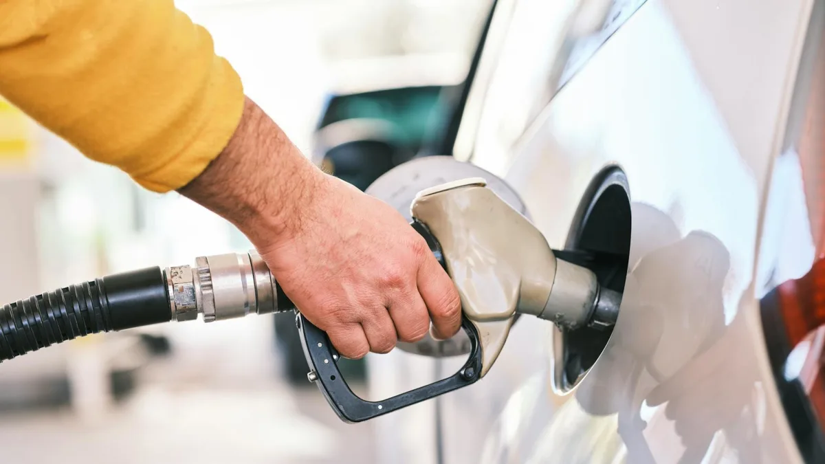 Record EV Sales Surge Amid Rising Petrol Prices in Europe