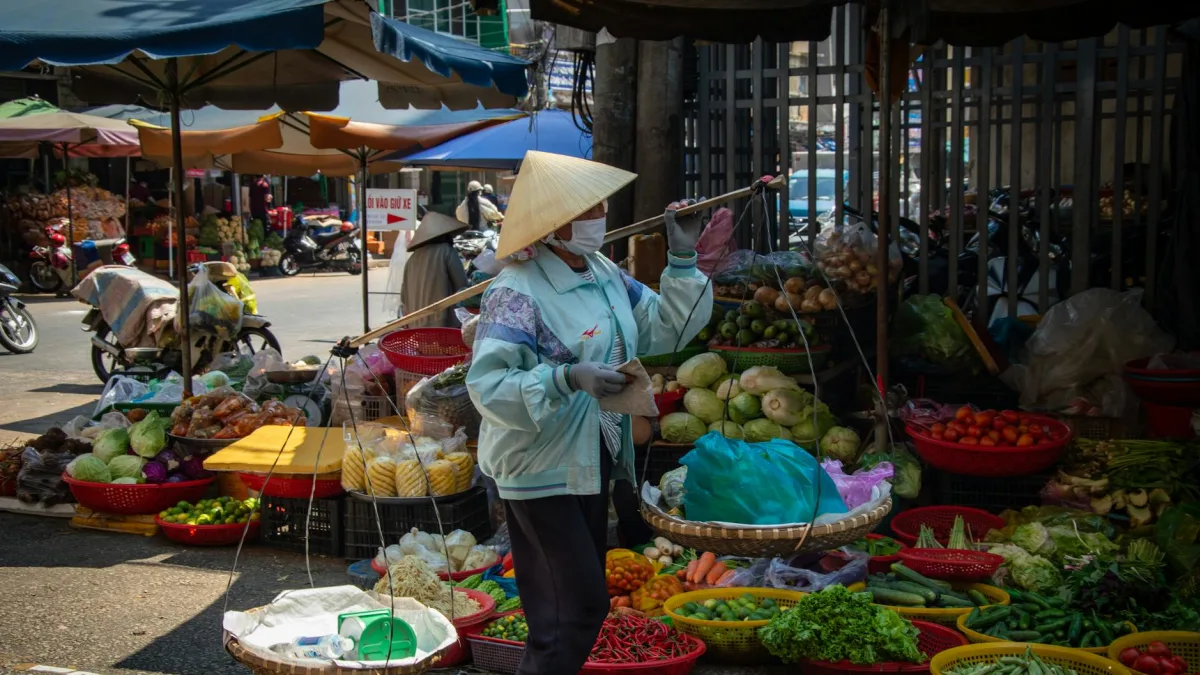 Asian Markets Reflect US Rally Amid Iran Peace Efforts