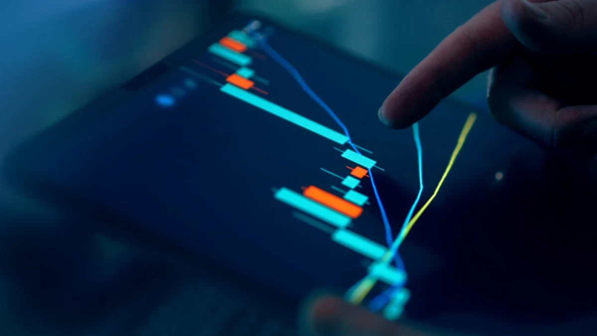 ASML (ASML) Stock Drops 5% Amid China Export Bans Impact