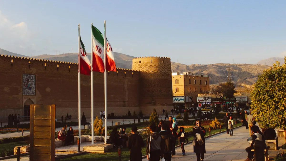 US, Iran Discuss Two-Week Ceasefire Extension for Peace Talks