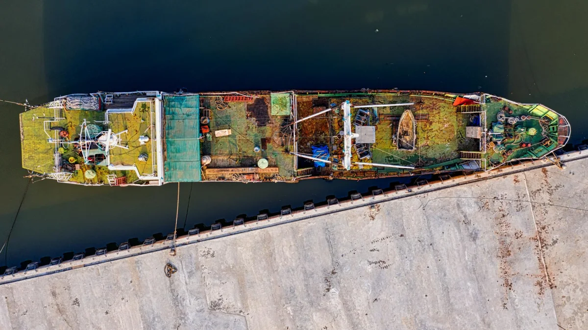 Iran Proposes Free Ship Exit from Hormuz Amid Tensions