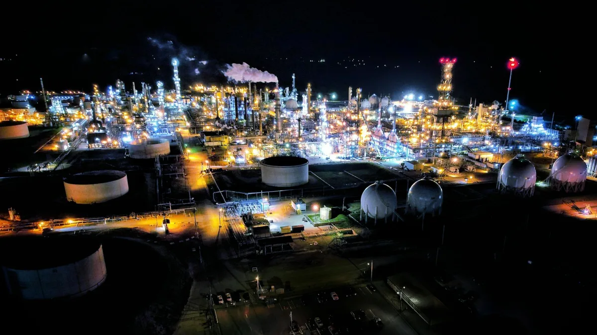 Fire at Australia Oil Refinery Impacts Output and Prices