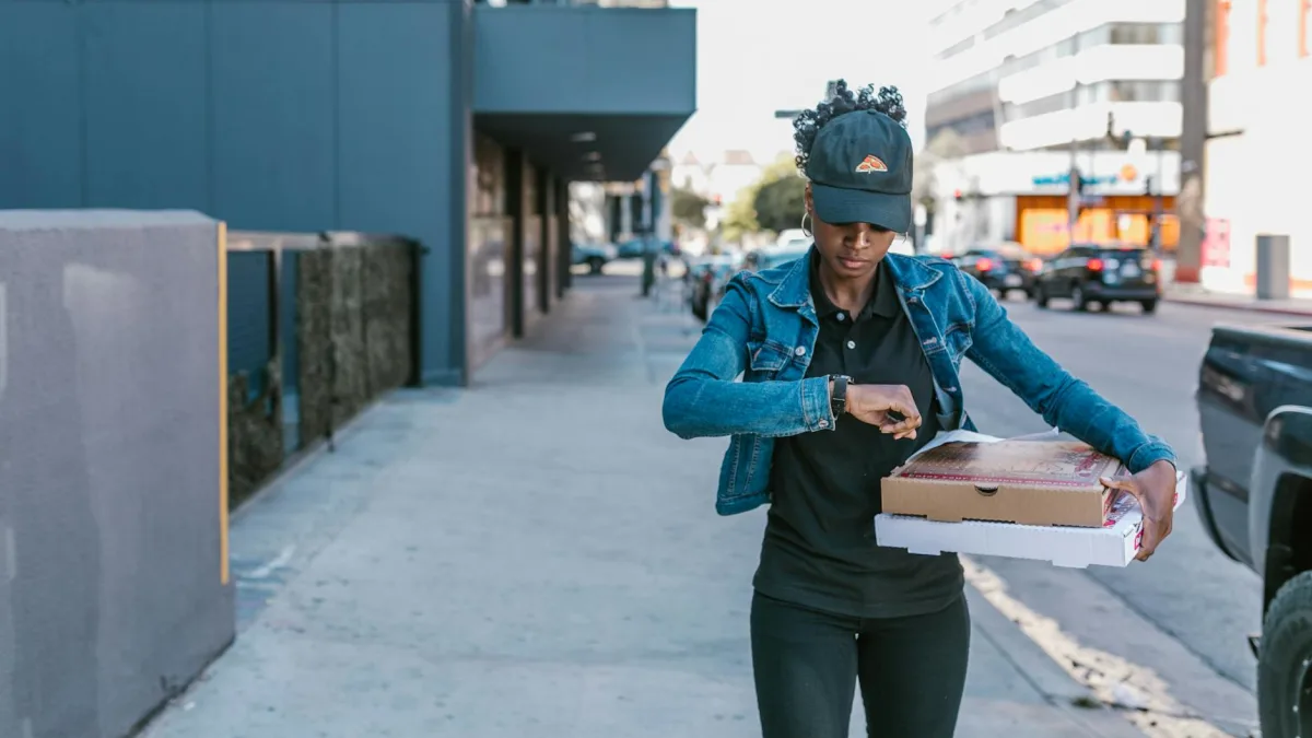 Uber Eats (UBER) Launches Returns Feature with Instant Refunds