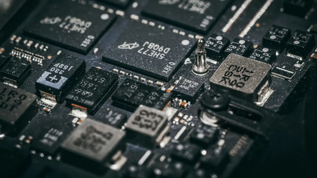 Chinese Chip Assembler Market Cap Exceeds $20 Billion in Debut