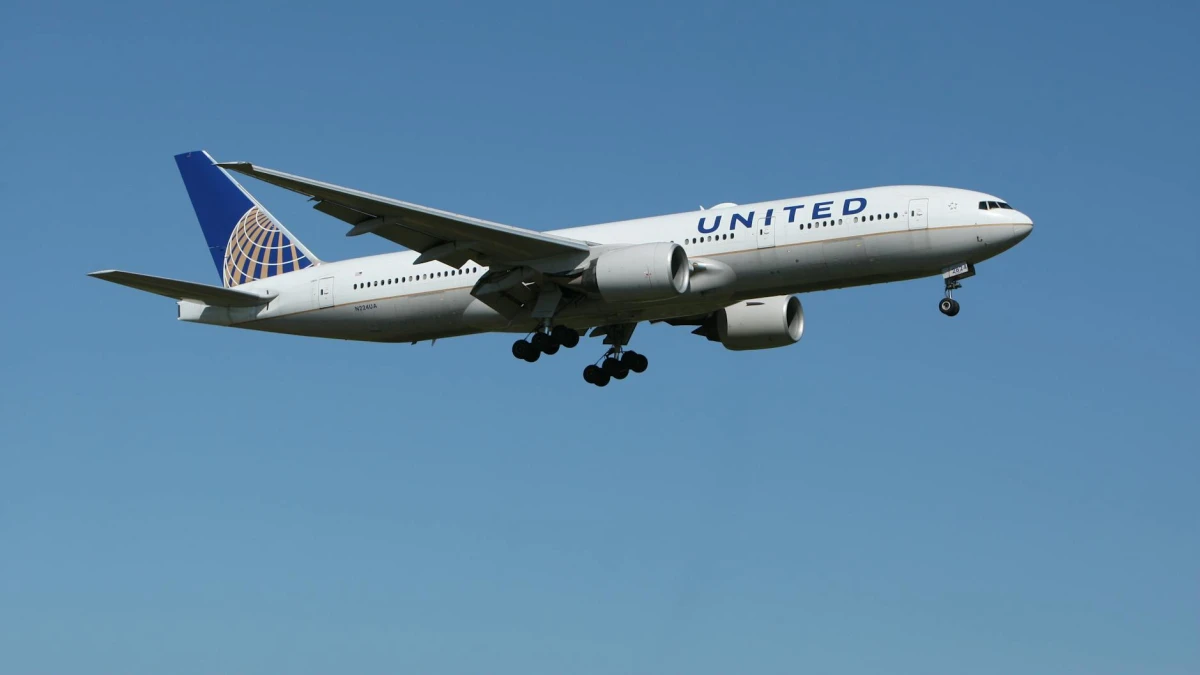 United Airlines (UAL) fares may rise 20% due to fuel costs