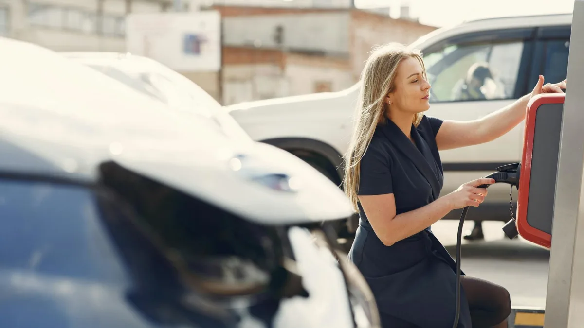 BYD (1211) Expands Fast Charging Infrastructure in China