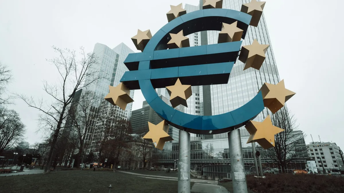 Eurozone Bond Yield Increases Before ECB Meeting Announcement
