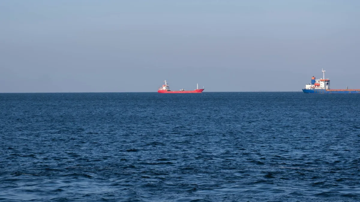 U.S. Proposes Coalition to Restore Hormuz Shipping Traffic