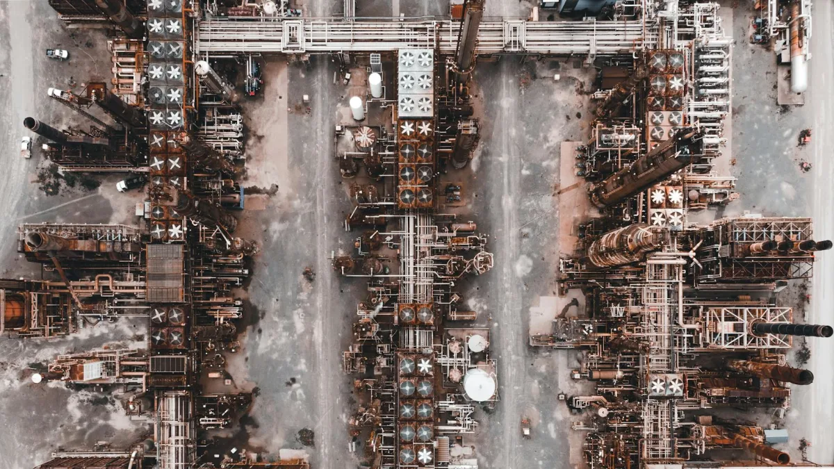 China's PMI Indicates Continued Factory Expansion amid War Risks