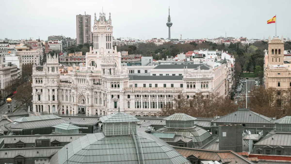 Madrid Strives for ECB Influence Amid de Guindos Departure