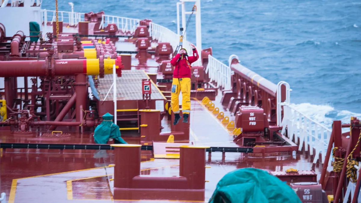 US Evacuates 22 Crew Members from Iranian Ship to Pakistan