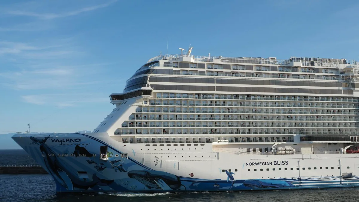 Premarket Stock Moves: eBay, Norwegian Cruise Line, Coinbase Insights