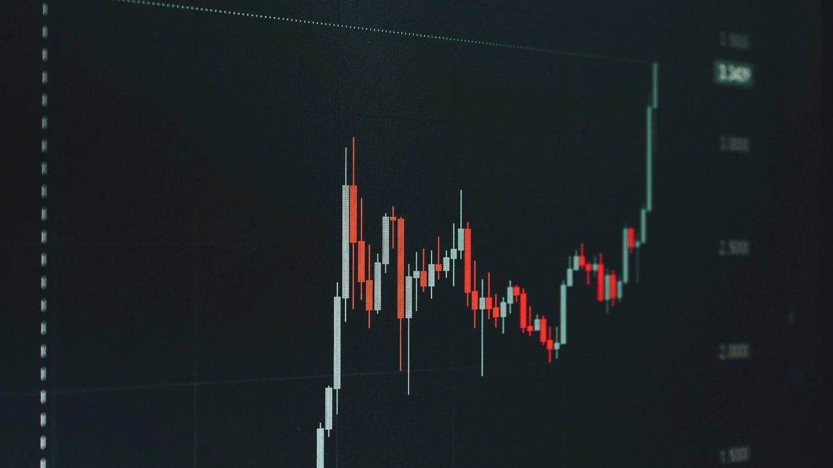 Global Stocks Rise; S&P 500 Earnings Growth Projected at 18%