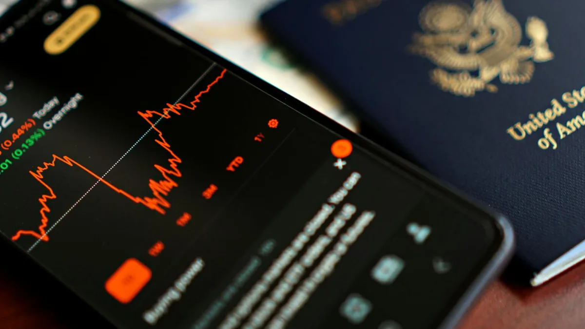 US Stock Futures Fall as Oil Climbs Amid Iran Tensions