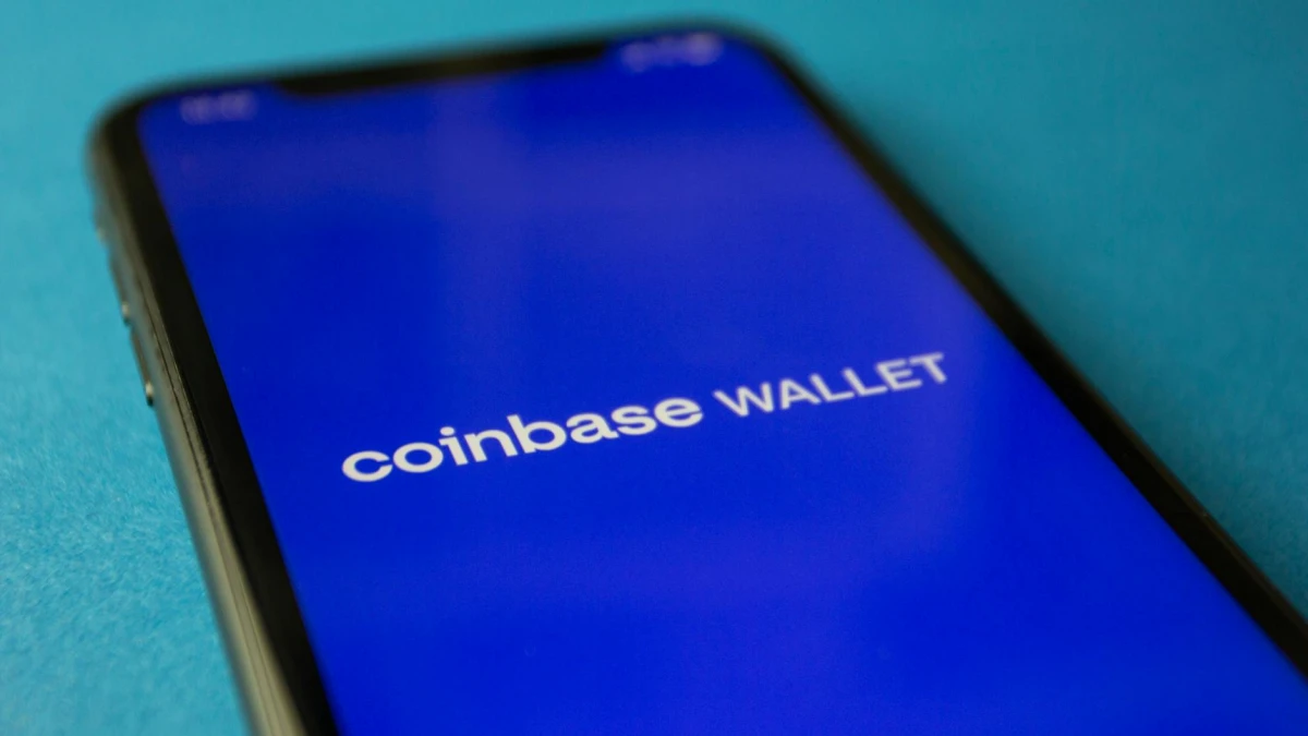 AWS (AMZN) Outage Affects FanDuel and Coinbase Trading Services