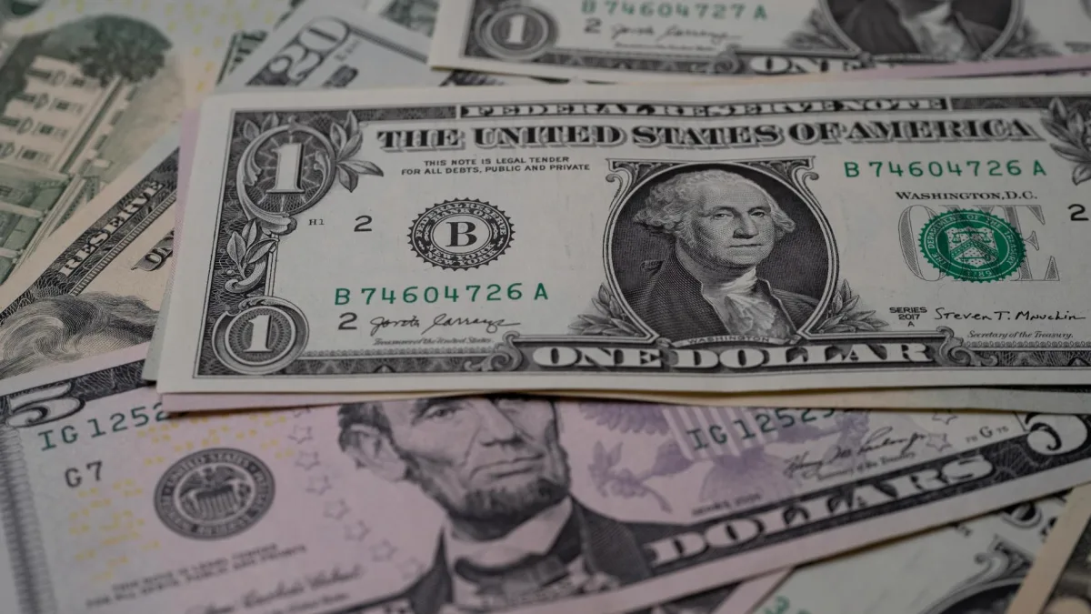Dollar Outlook: BofA Discusses Fed Rate Hikes Impact