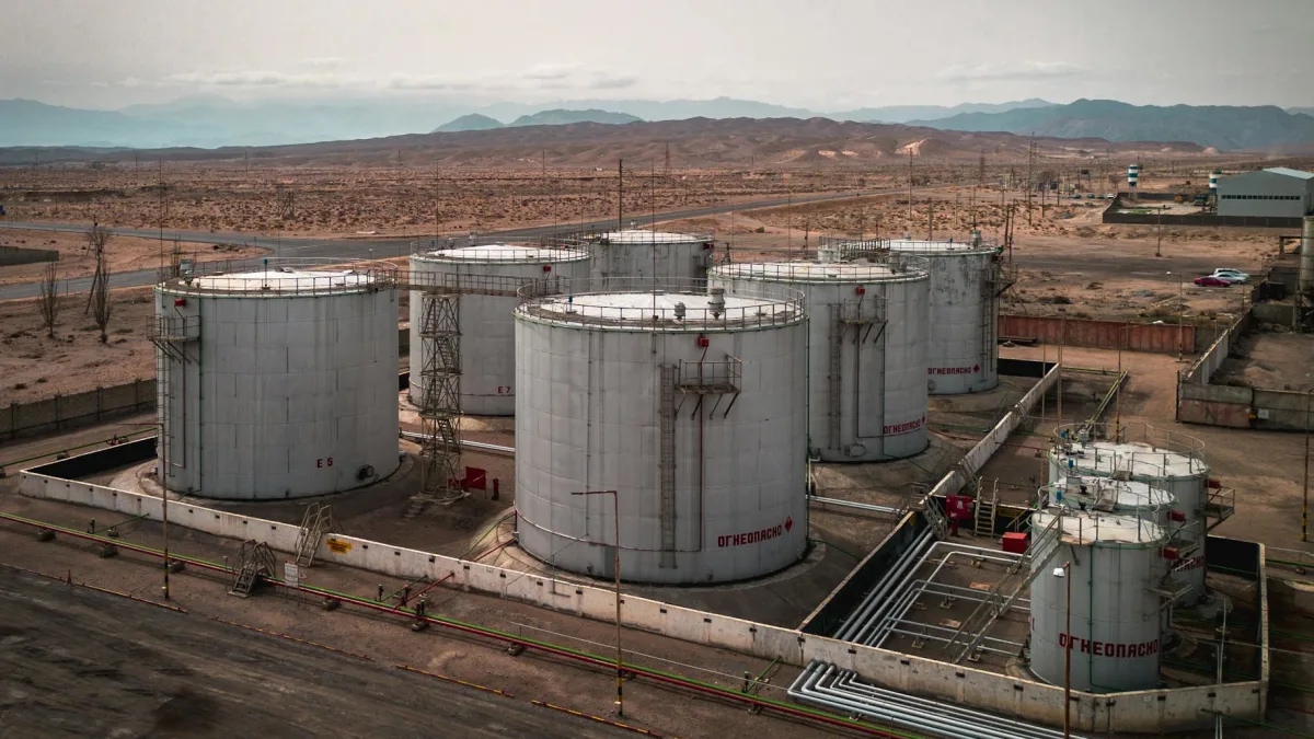 Oil Rises Amid Supply Concerns Fueled by Iran Conflict Developments
