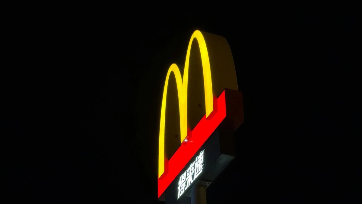 McDonald's (MCD) Stock Falls 10% YTD, Lowest Since August 2024