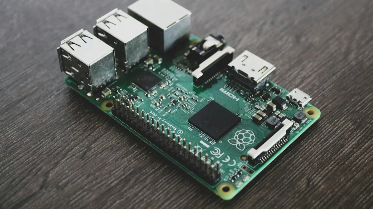 Raspberry Pi Founder Highlights AI Job Risks and Economic Impact