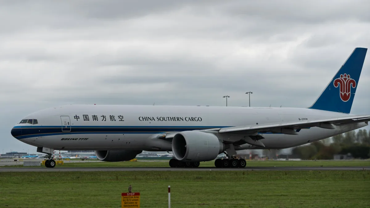 Trump and Xi Discuss Trade Deals, Boeing to Sell 200 Airplanes