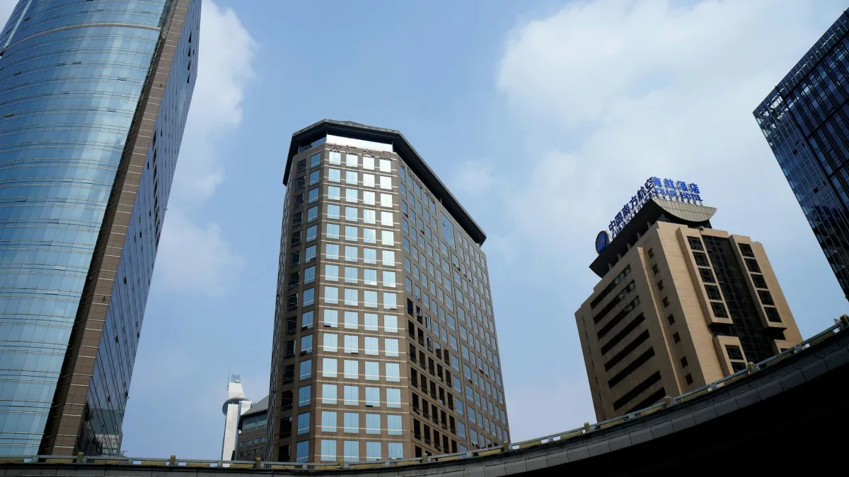 Chinese Officials Meet Citigroup (C) and Goldman Sachs (GS) Leaders