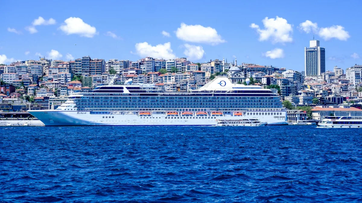 Cruises Revenue Growth Survives Market Volatility Despite Bad News