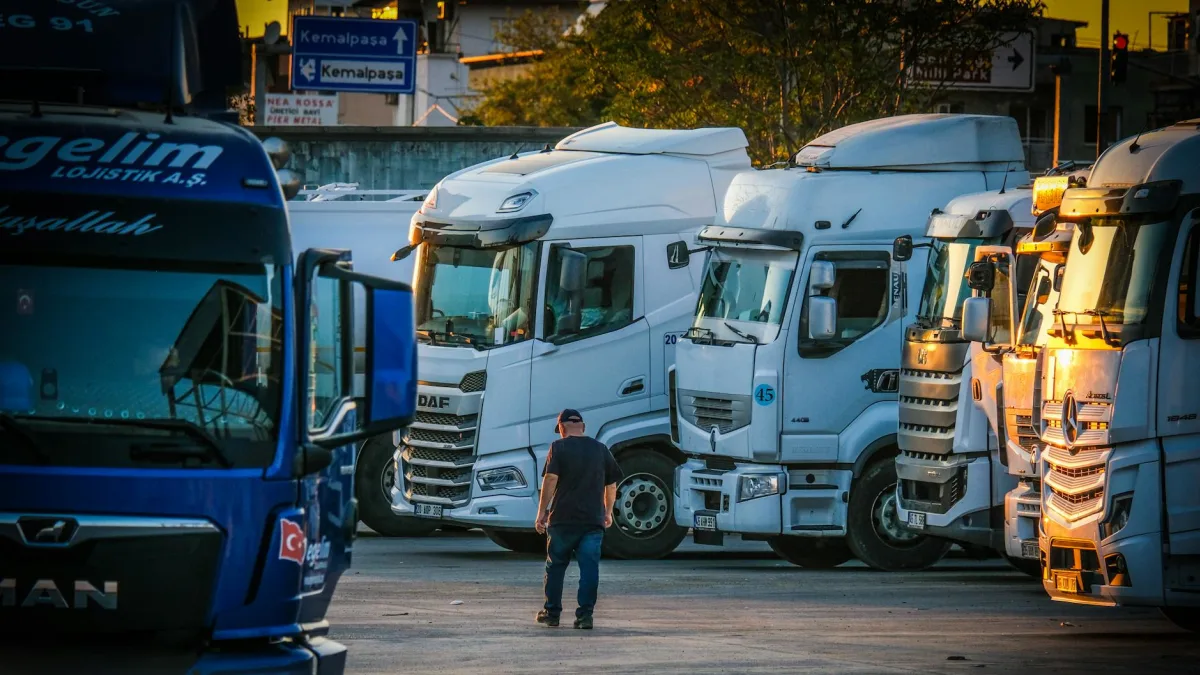 Gulf Freight Rates Surge Amid Shipping Companies Switching to Trucks