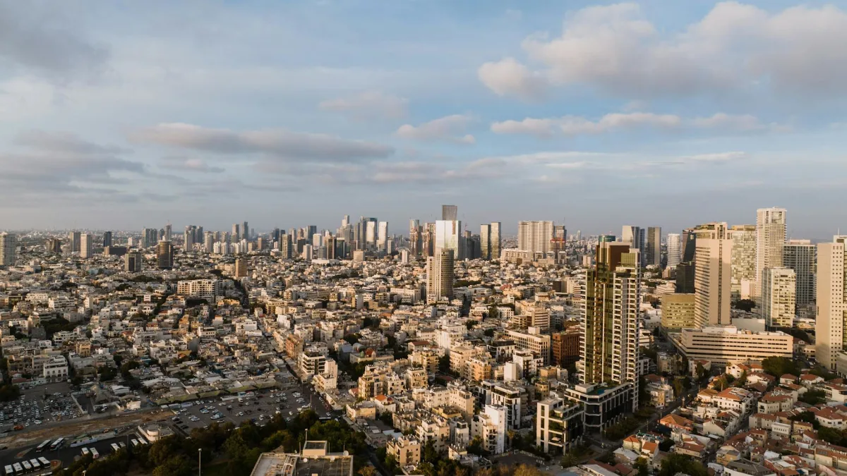 Israel Q1 GDP Shrinks 3.3% Annualized Amid Iran War