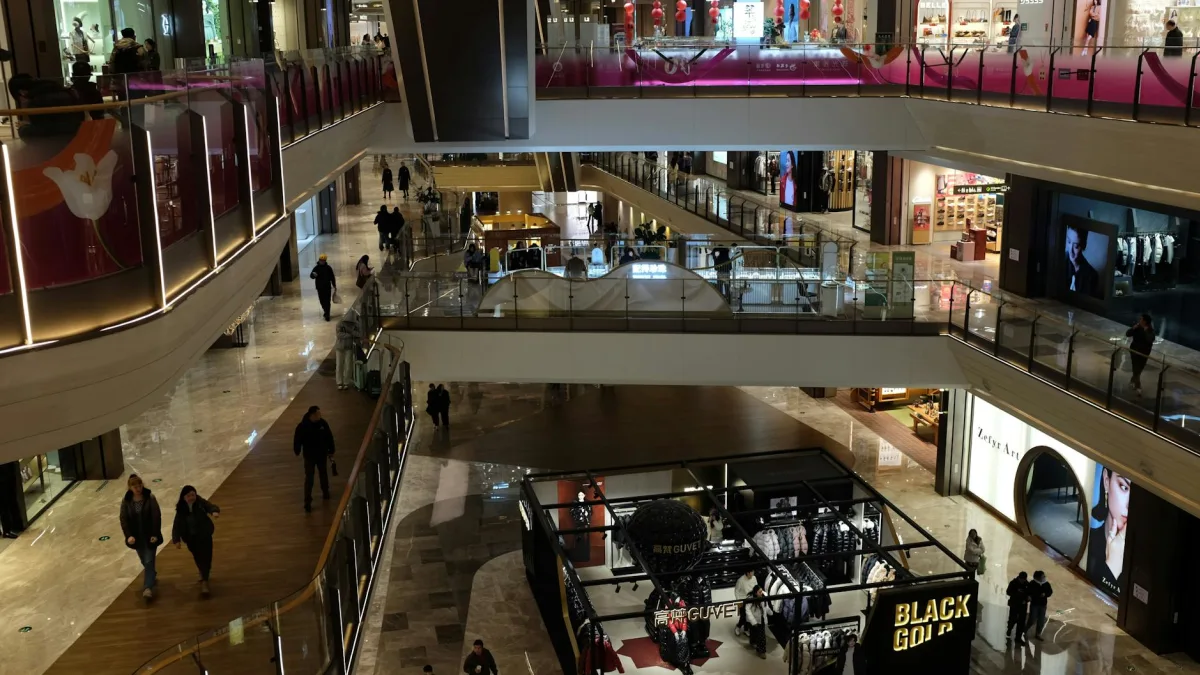 China April Industrial Output and Retail Sales Growth Slow