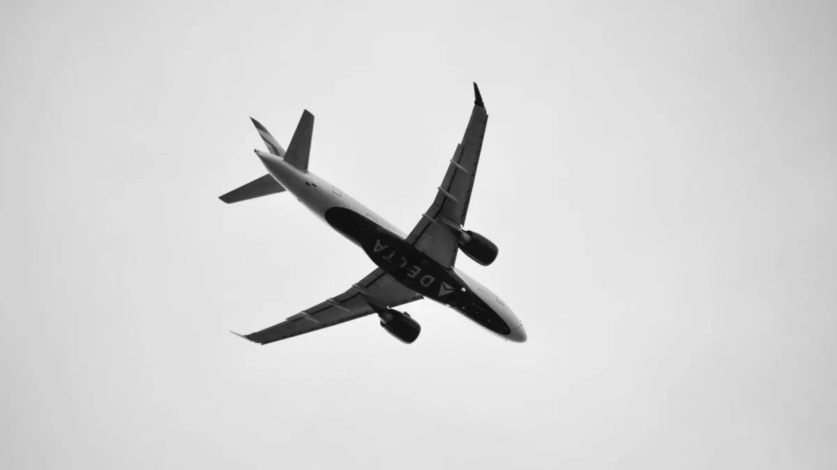 Delta Flight Diversion to Seattle Due to Disruptive Passenger
